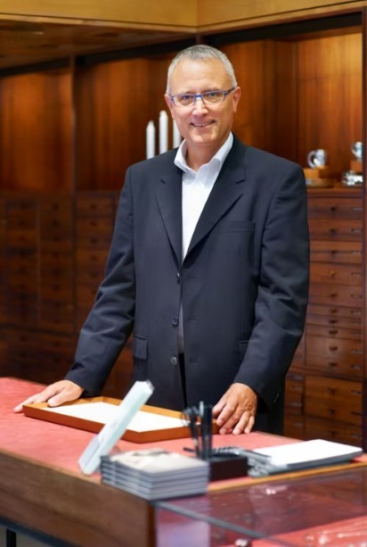 Dr. Juan Pérez